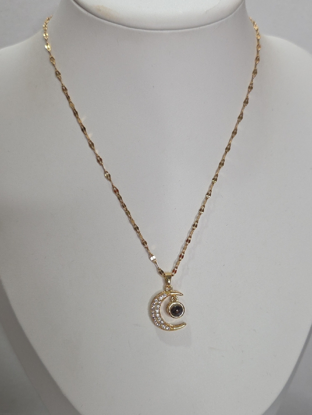 Women's Gold Tone Stainless Steel Moon Celestial Lip Chain Necklace Pendant New